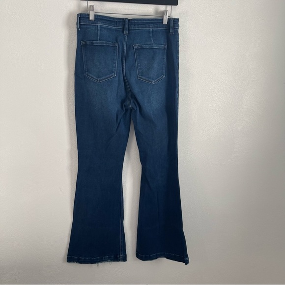 KanCan women’s High Rise Flared Jeans estilo distressed size 11/29 petite - Picture 2 of 10